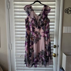 City Chic Pink Floral V-neck Dress - Size 14